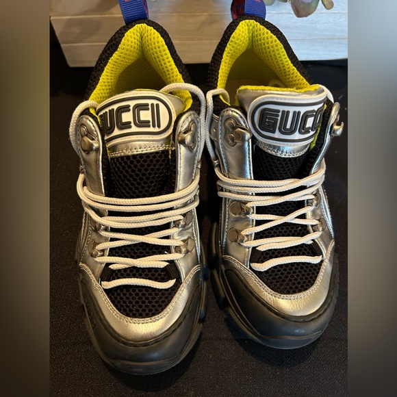 Gucci Silver/Black Leather And Mesh Flashtrek Low Top Sneakers size 35 - Picture 2 of 9